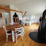 Kranich - Stilvolles Ferien-apartment Am Naturschutzgebiet Dosenmoor Negenharrie