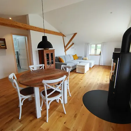 Kranich - Stilvolles Ferien-apartment Am Naturschutzgebiet Dosenmoor Negenharrie