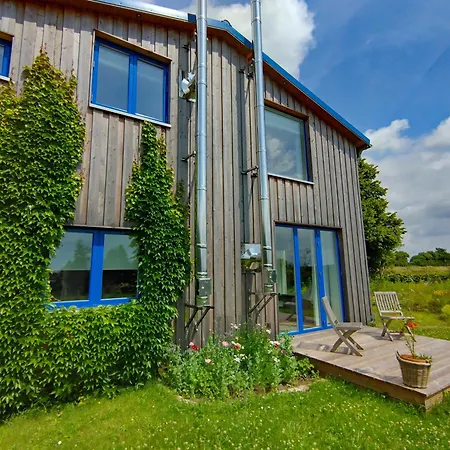 Kranich - Stilvolles Ferien-apartment Am Naturschutzgebiet Dosenmoor * Negenharrie